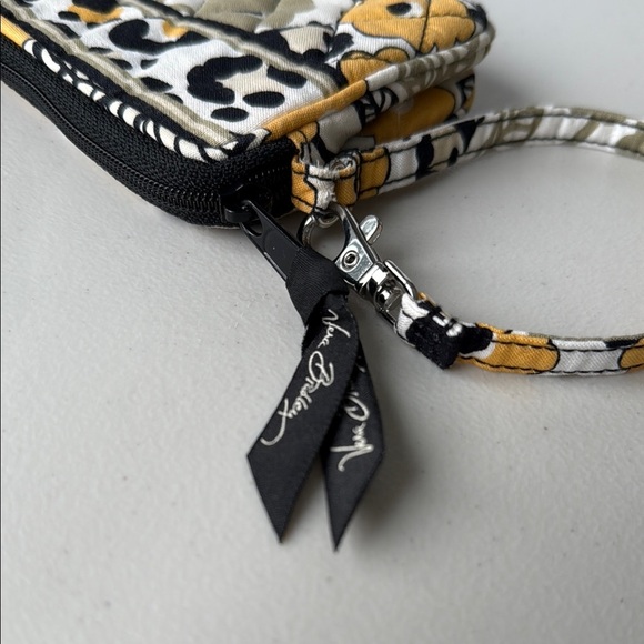 Vera Bradley Go Wild Wristlet Floral Quilted Wristlet Wallet - Picture 6 of 16